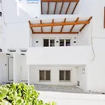 Kalypso Vacation Naxos Town بيت للعطل